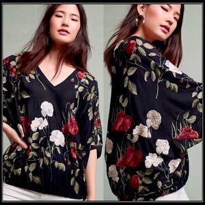 Anthropologie Akemi + Kin Allora Black Floral Rose Embroidered Batwing Top XS SM